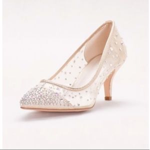 mid-heel mesh pointed-toe pumps